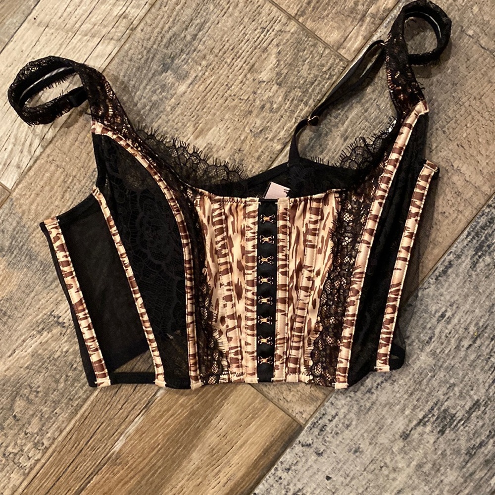 Victoria Secret corset black and leopard